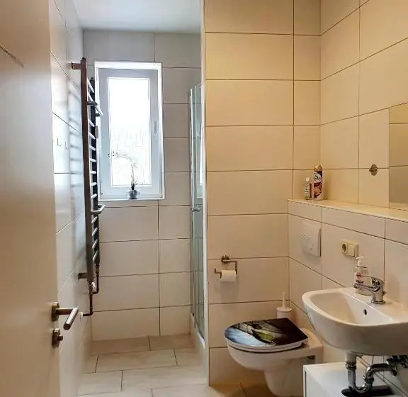 浴室共有スタンダード４人用ルーム, My Hostel Füssen