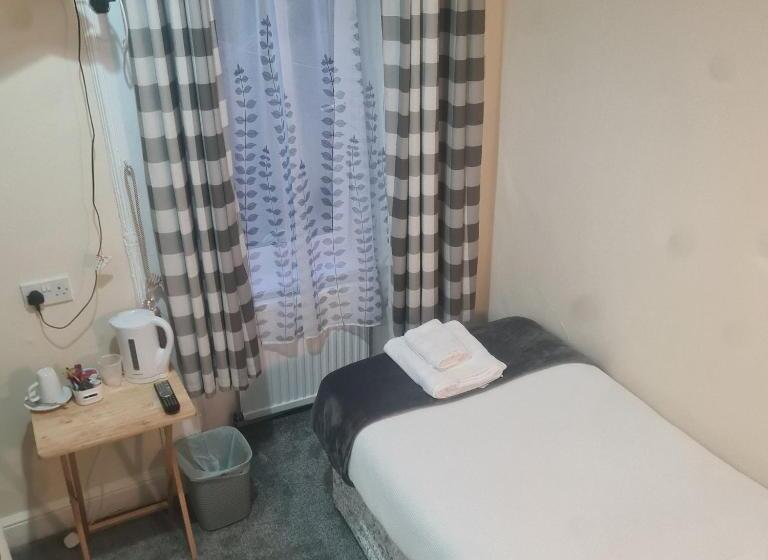 اتاق استاندارد یک نفره, Glenmoore Guest House