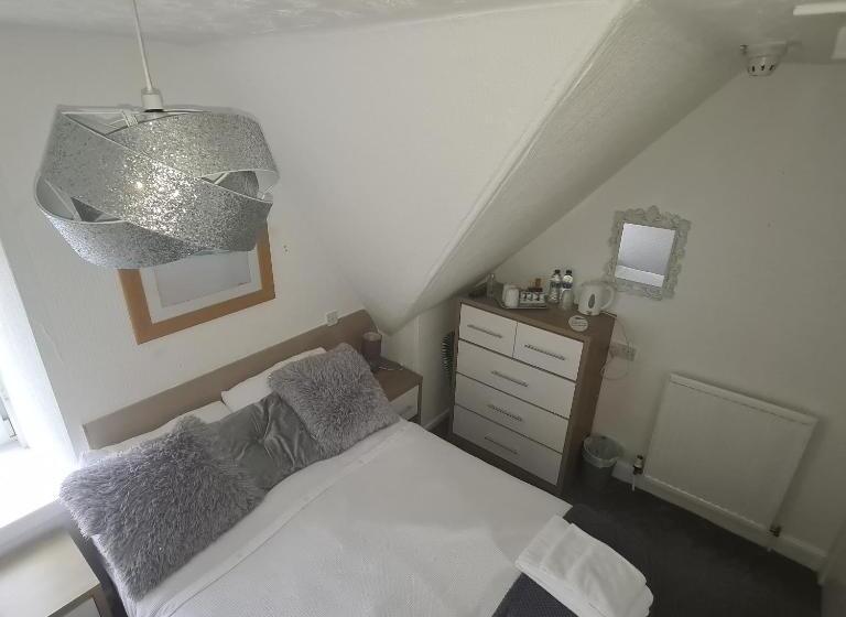 Standardrum, Glenmoore Guest House