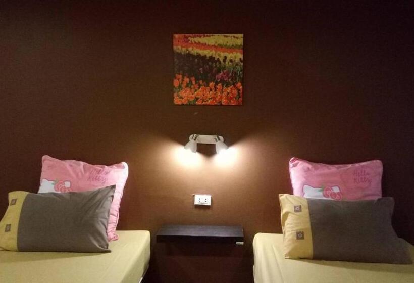 Quarto deluxe, ศรีกรุงดีลักซ์โฮเตล