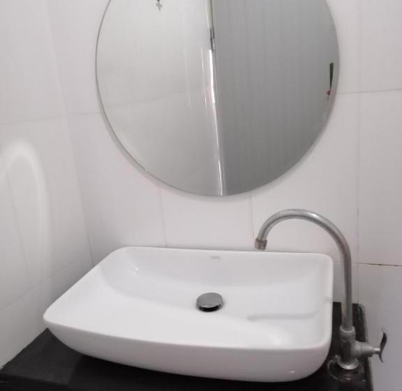 Номер Deluxe, ศรีกรุงดีลักซ์โฮเตล