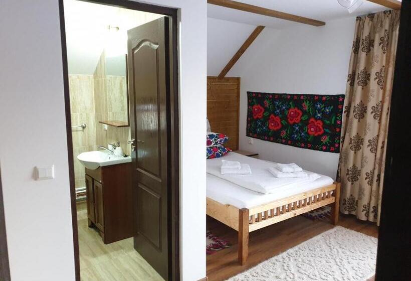 Family Room, Casa Leca