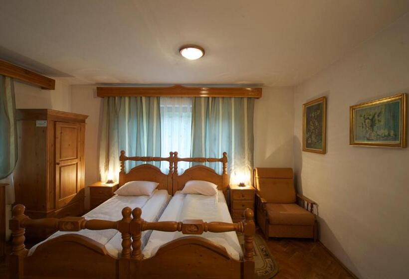 חדר סטנדרט לשלושה, Pensiunea Aurora Albac