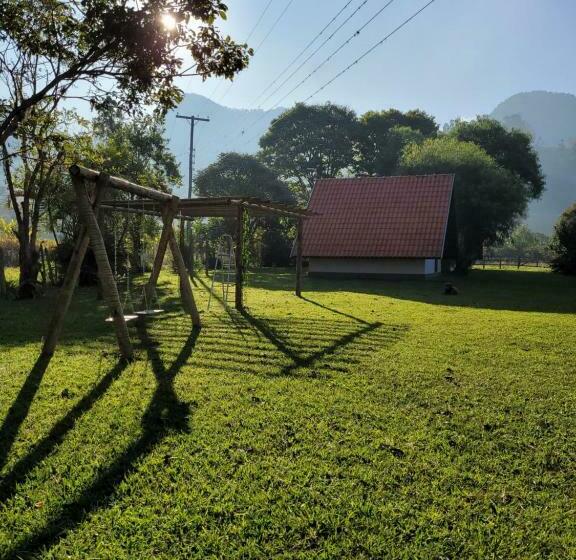 샬레, Pousada Pé Da Serra