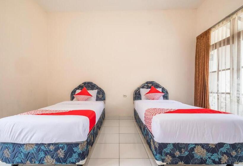 Номер Стандарт, Reddoorz At Hotel Padjajaran Tasikmalaya