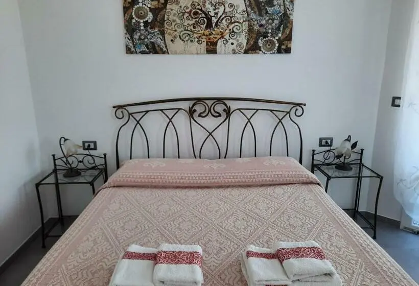 Habitació Triple Estàndard amb Balcó, B&b Centrale