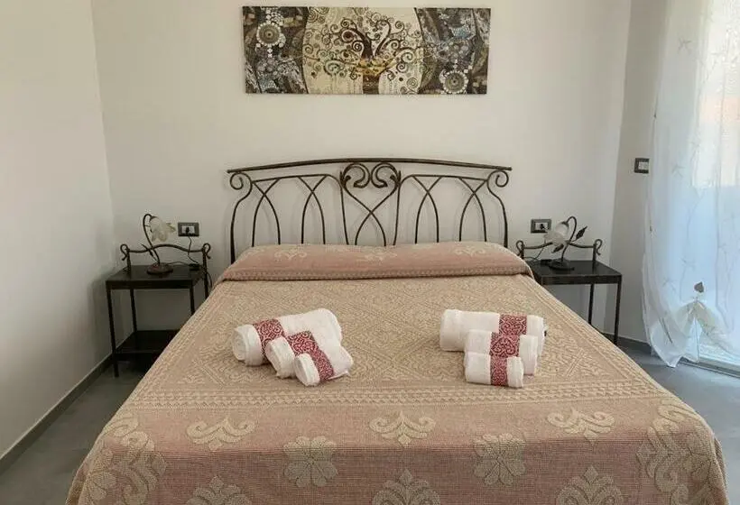 Habitació Triple Estàndard amb Balcó, B&b Centrale