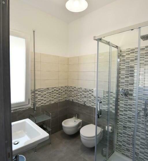 غرفة قياسية ثلاثية مزودة بشرفة, B&b Centrale