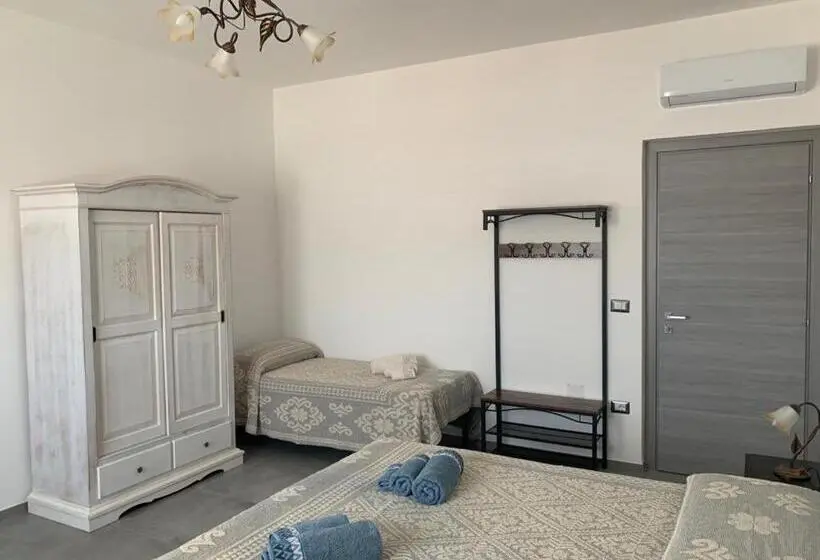 Habitació Quàdruple Estàndard, B&b Centrale