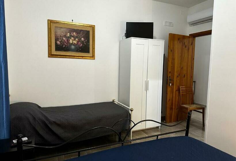 اتاق کلاسیک سه تخته, B&b Villa Grazia