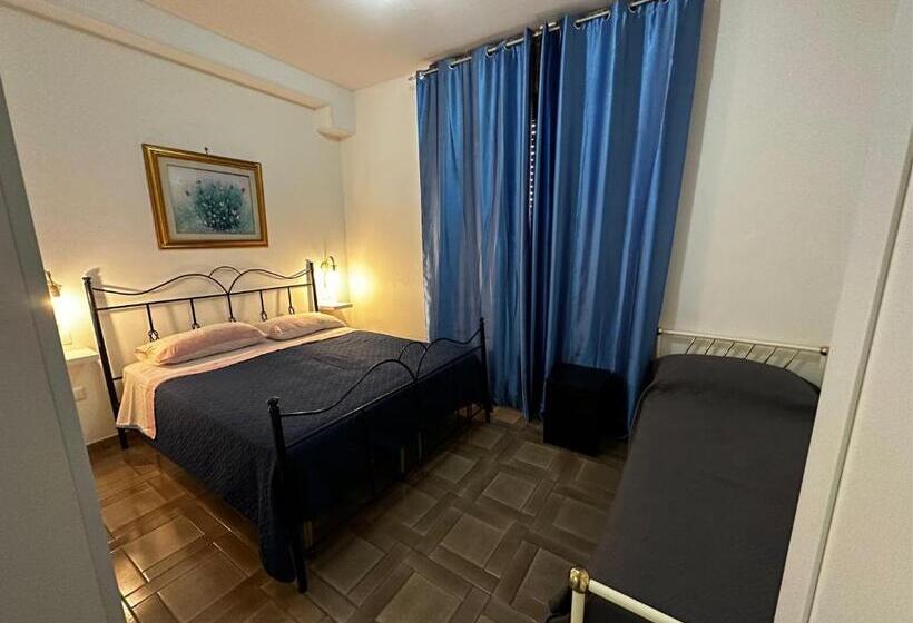 اتاق کلاسیک سه تخته, B&b Villa Grazia