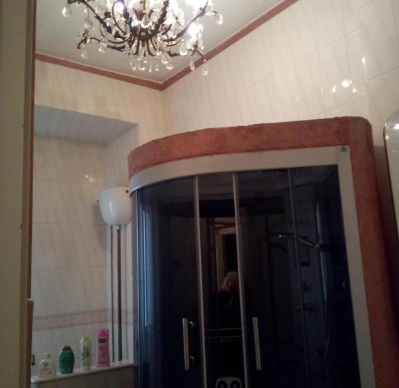 سوئیت با بالکن, Gran Relais De Charme A.rosbenmar