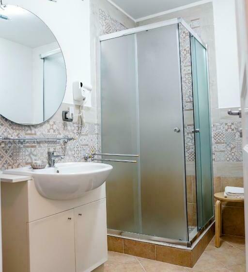 带大床的标准间, Il Marì