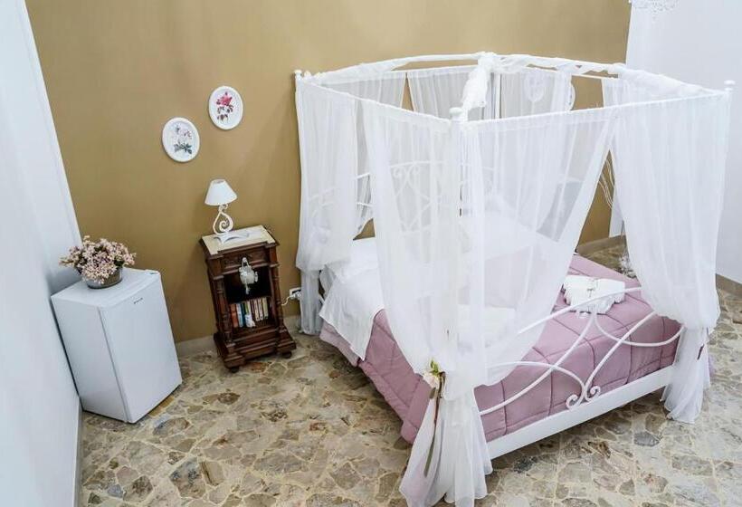 带大床的标准间, Il Marì