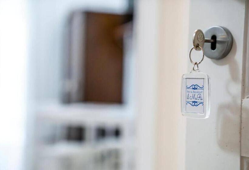 带大床的标准间, Il Marì