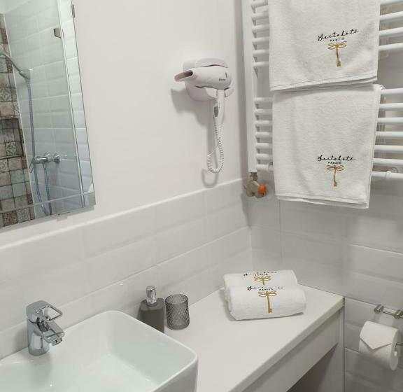 스탠다드 룸, Szitakötő Panzió