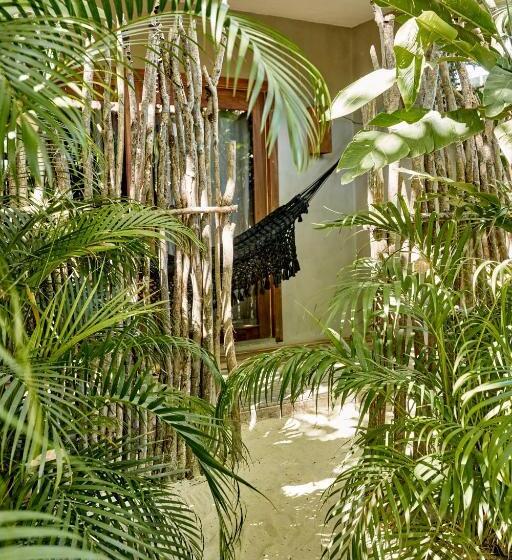 جناح مزود بتراس, Villa Mango Jeri