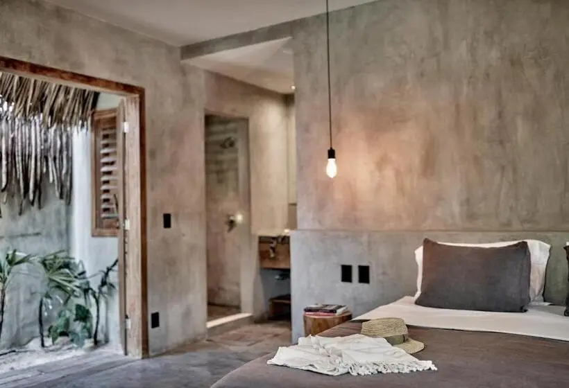 Sviitti Puutarhanäkymä, Villa Mango Jeri