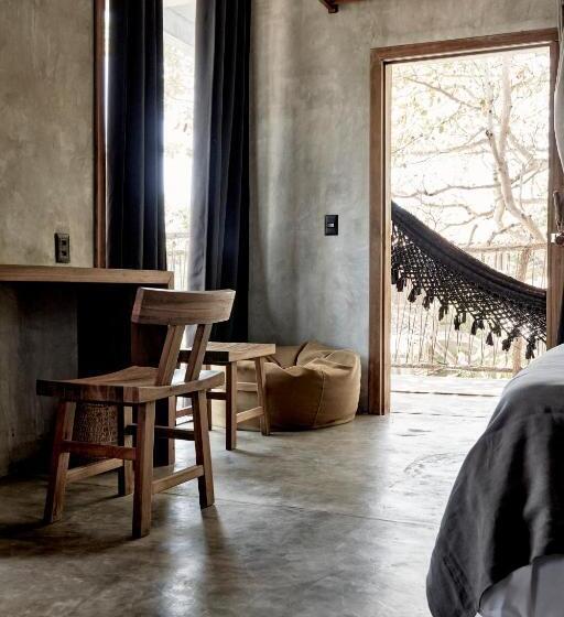 جناح مطلّ علي حمام السباحة, Villa Mango Jeri