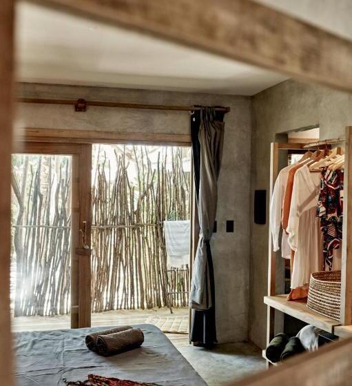스위트 킹사이즈 침대, Villa Mango Jeri