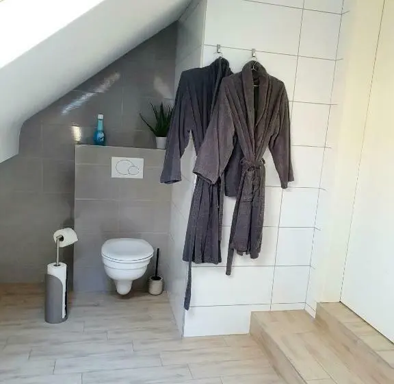 اتاق استاندارد, Les étangs Du Thioux Guest House