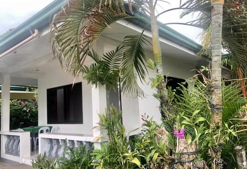 اتاق استاندارد چهار تخته, Paguia’s Cottages