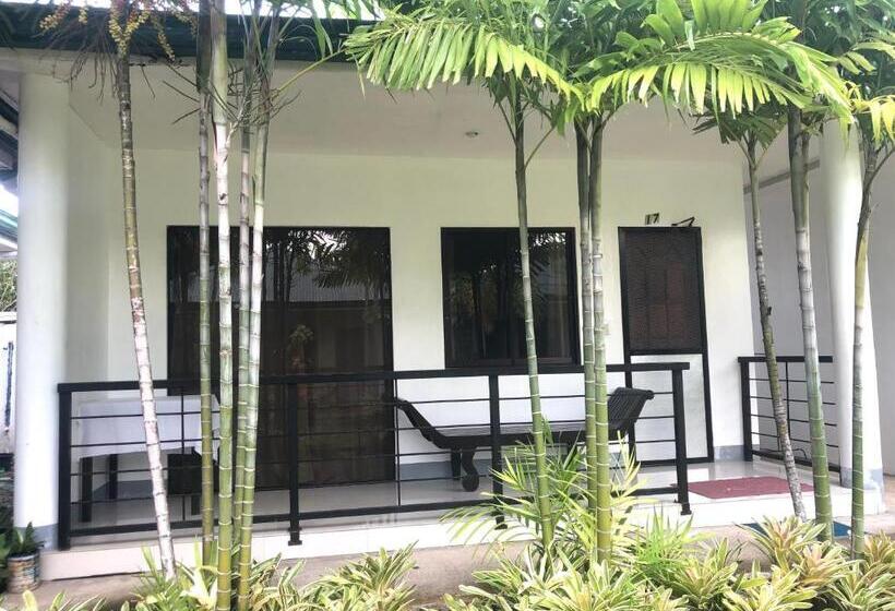 اتاق لوکس با بالکن, Paguia’s Cottages
