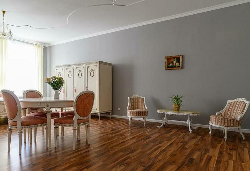 جناح ديلوكس, Penzion Florián Telč