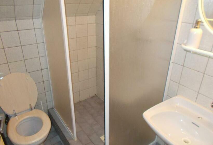 חדר סטנדרט, Pension Tara