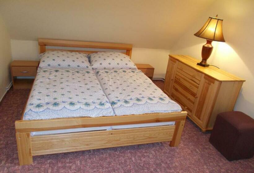 חדר סטנדרט, Pension Tara