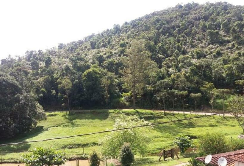 کلبه ییلاقی, Pousada Bela Helena