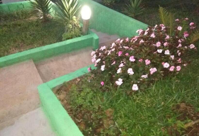 کلبه ییلاقی سوپریور یک خوابه, Pousada Bela Helena