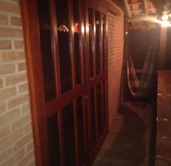 کلبه ییلاقی سوپریور یک خوابه, Pousada Bela Helena