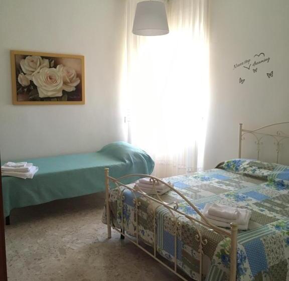 اتاق استاندارد سه نفره, B&b Al Campanile
