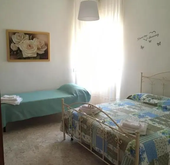 اتاق استاندارد سه نفره, B&b Al Campanile