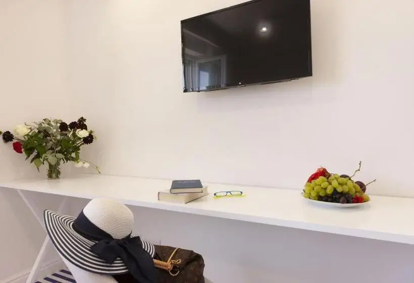اتاق استاندارد با چشم‌انداز دریا, Gala Residence Villa Giovanna