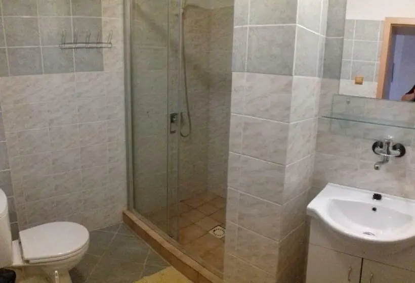 ２ベッドルームアパートメント, Blatský Dvůr