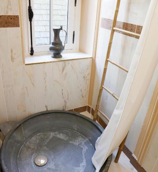 חדר סופריור לשלושה, Château De La Tourlandry