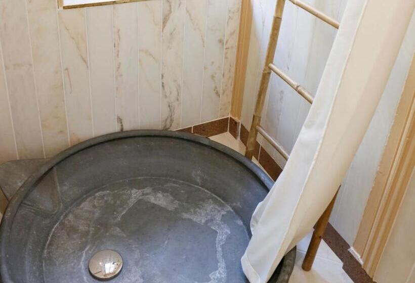 חדר סופריור לשלושה, Château De La Tourlandry