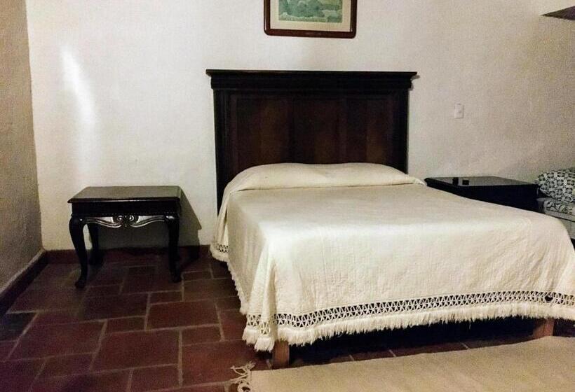 חדר דלוקס, Del Rio