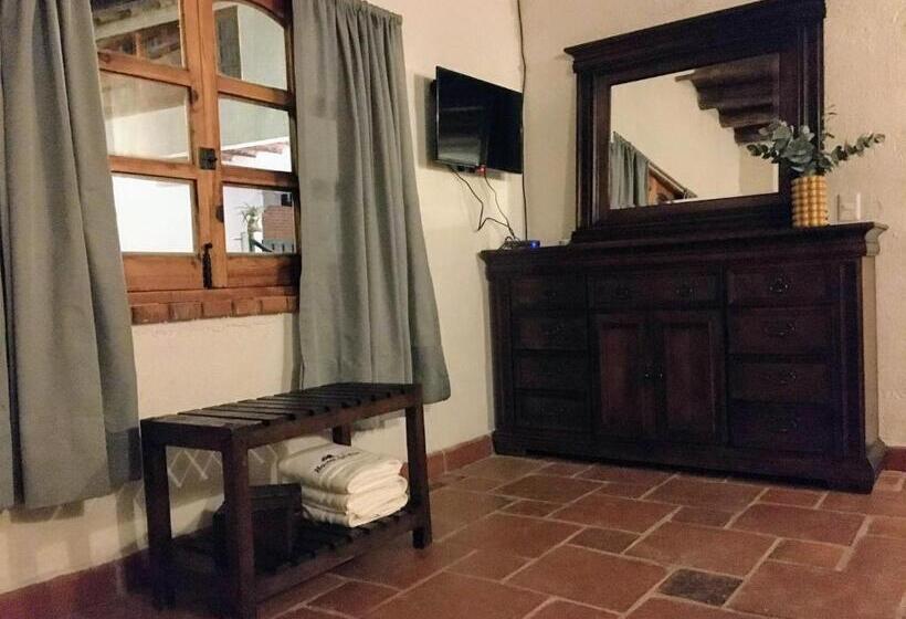 חדר דלוקס, Del Rio