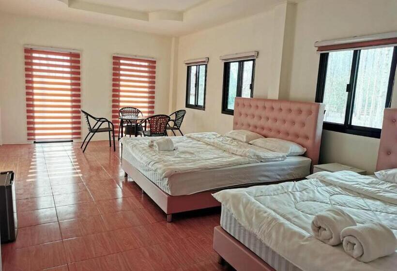 스탠다드 룸 킹사이즈 침대, Home Garden Chaeson บ้านสวน ชวนฝัน