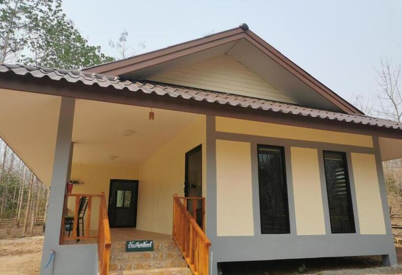 스탠다드 룸 킹사이즈 침대, Home Garden Chaeson บ้านสวน ชวนฝัน