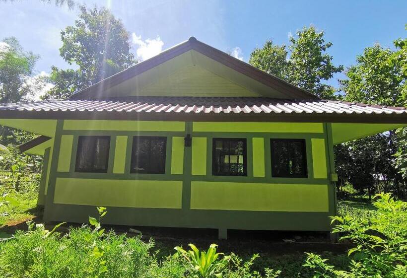 스탠다드 룸 킹사이즈 침대, Home Garden Chaeson บ้านสวน ชวนฝัน