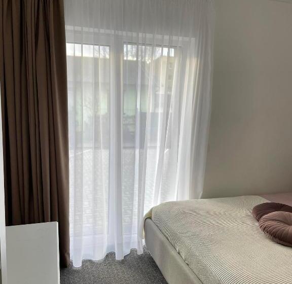 اتاق استاندارد, Izabelės Apartamentai