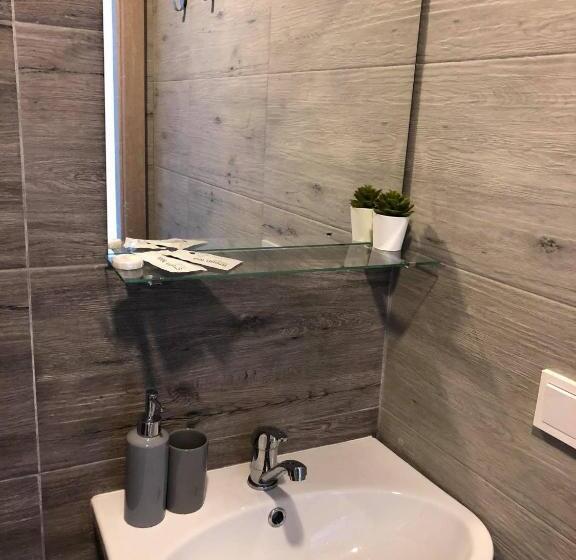 اتاق استاندارد, Izabelės Apartamentai