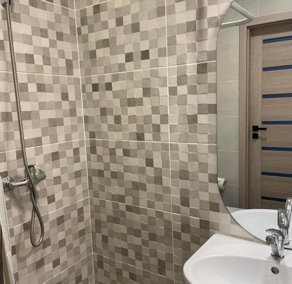 اتاق اکونومی, Izabelės Apartamentai