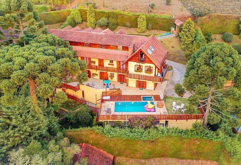 سوییت, Mansao Austriaca Guesthouse