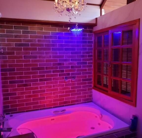 자쿠지 스위트, Mansao Austriaca Guesthouse