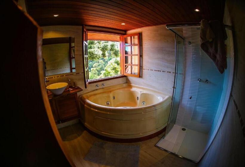 سوئیت پرزیدنت, Mansao Austriaca Guesthouse